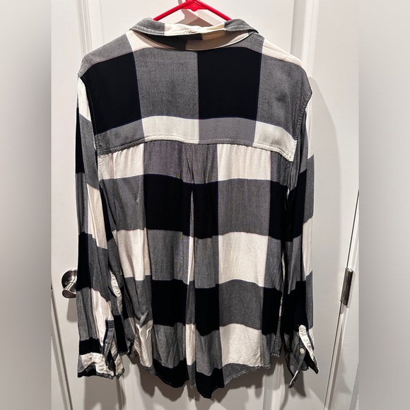 Universal Thread tunic top - Picture 2 of 3